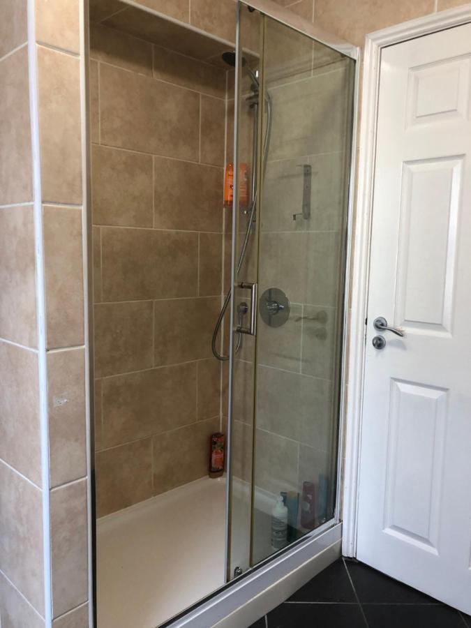 Comfortable Home Away From Home, Town Centre, Free Parking,Multiple Rooms Cheltenham Eksteriør billede