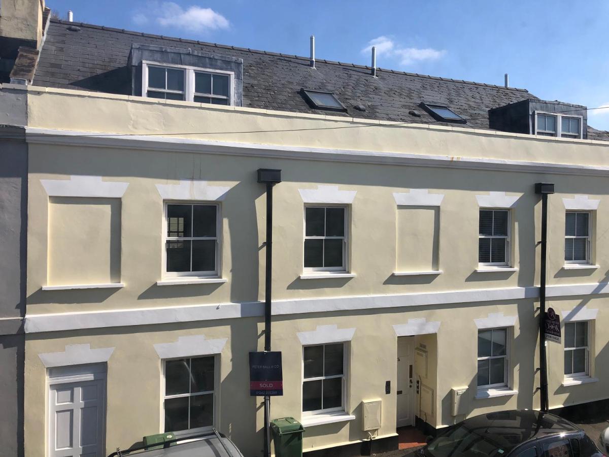 Comfortable Home Away From Home, Town Centre, Free Parking,Multiple Rooms Cheltenham Eksteriør billede