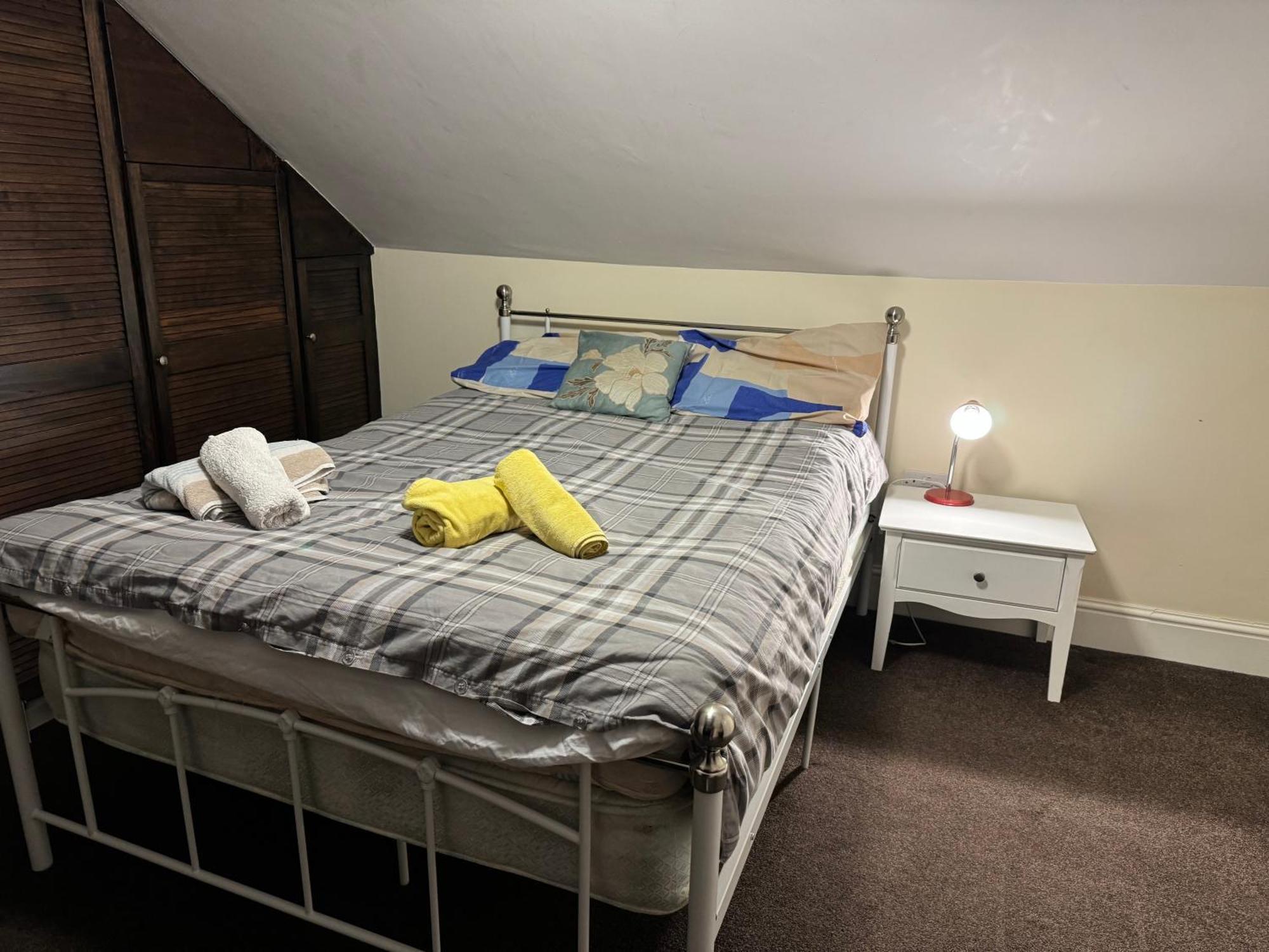 Comfortable Home Away From Home, Town Centre, Free Parking,Multiple Rooms Cheltenham Eksteriør billede