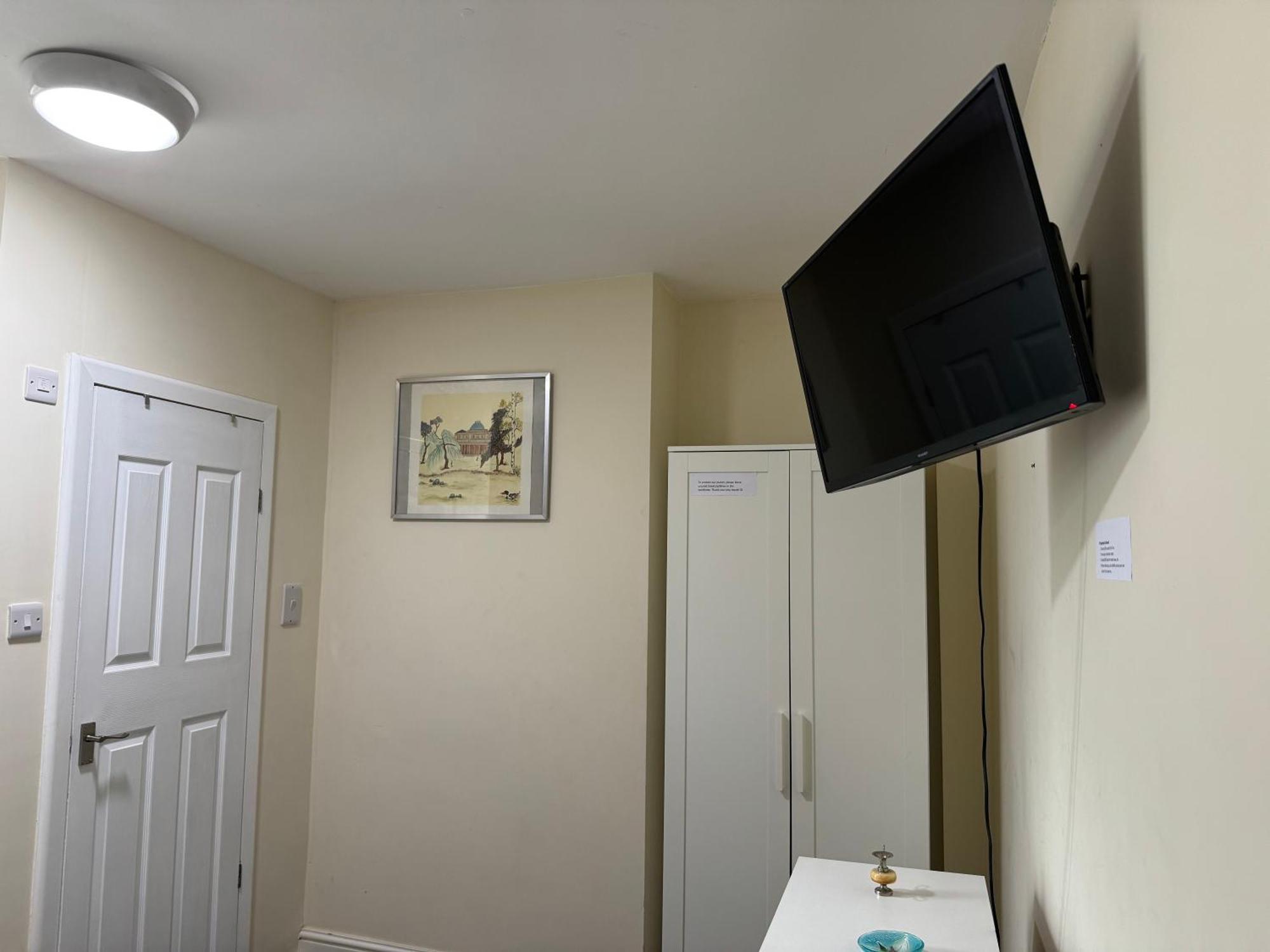 Comfortable Home Away From Home, Town Centre, Free Parking,Multiple Rooms Cheltenham Eksteriør billede
